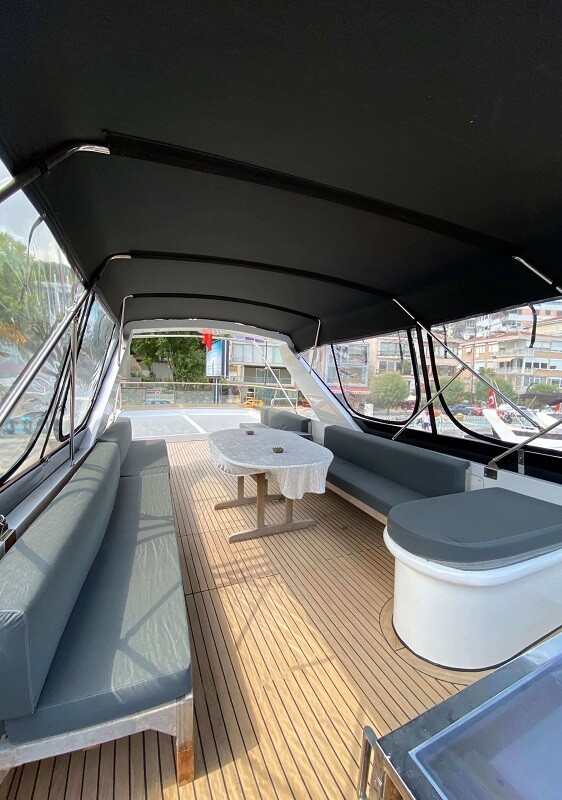 cruise-in-istanbul-boat