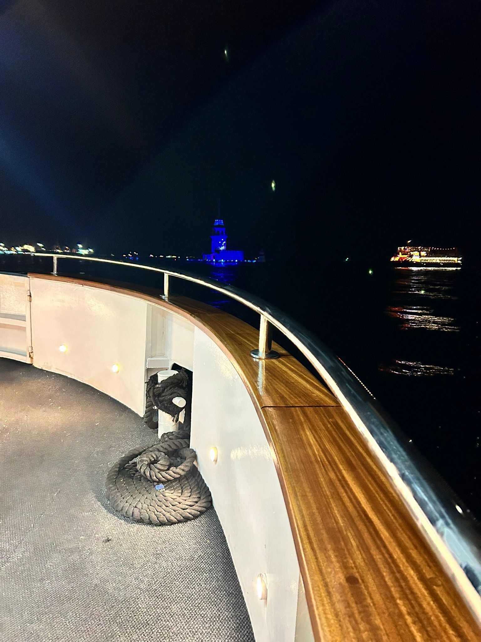 Private istanbul yacht Romos 1